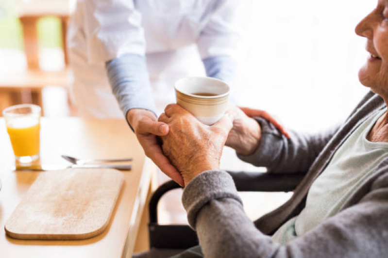 Cuidador de Pessoas Acamadas Canto do Forte - Cuidador de Pessoas com Alzheimer